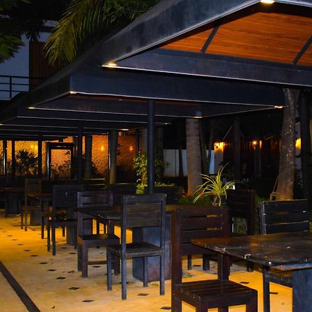 Hotel Green Garden Triquinimale Exterior foto