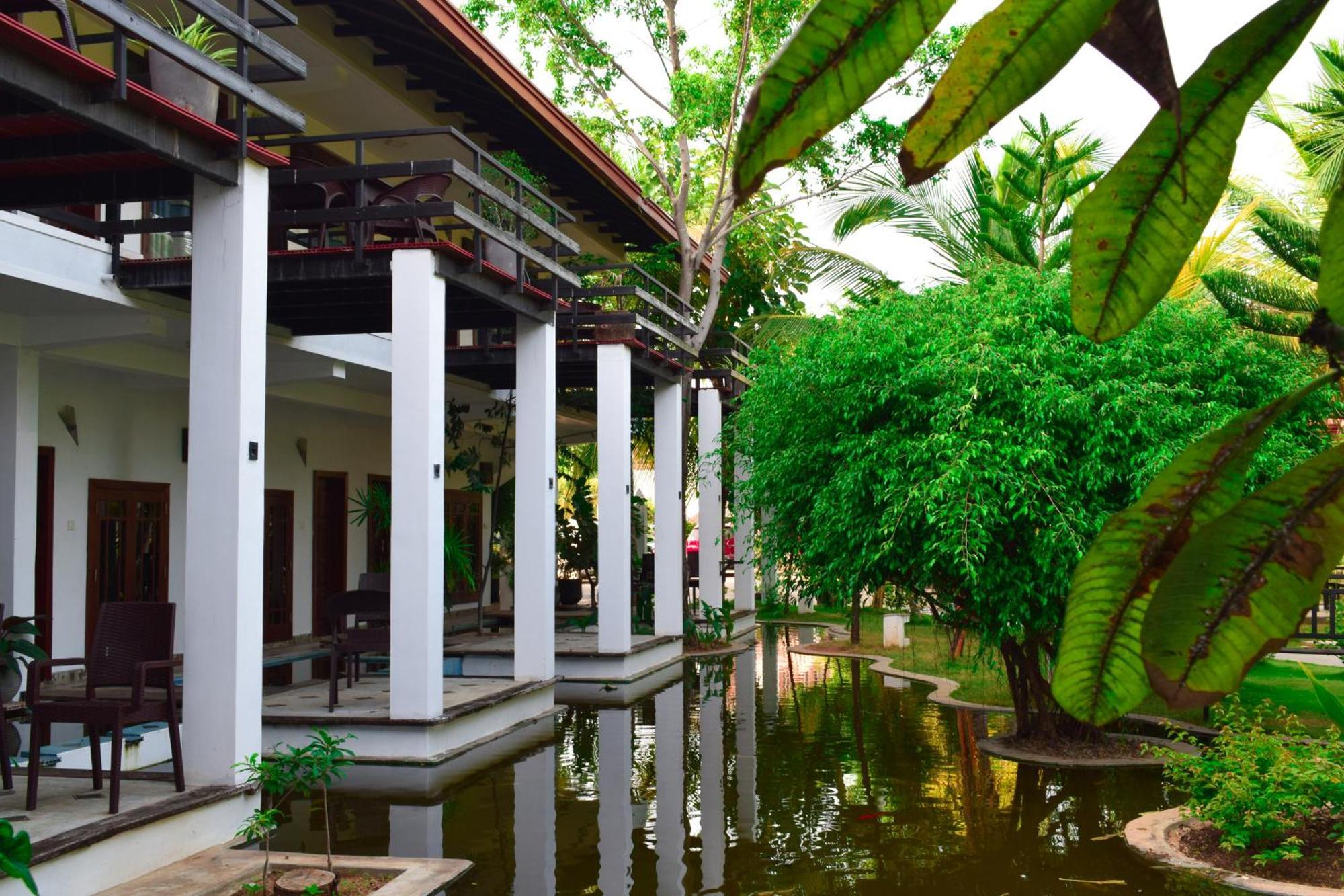 Hotel Green Garden Triquinimale Exterior foto