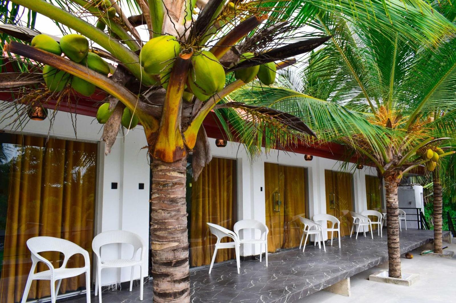 Hotel Green Garden Triquinimale Exterior foto