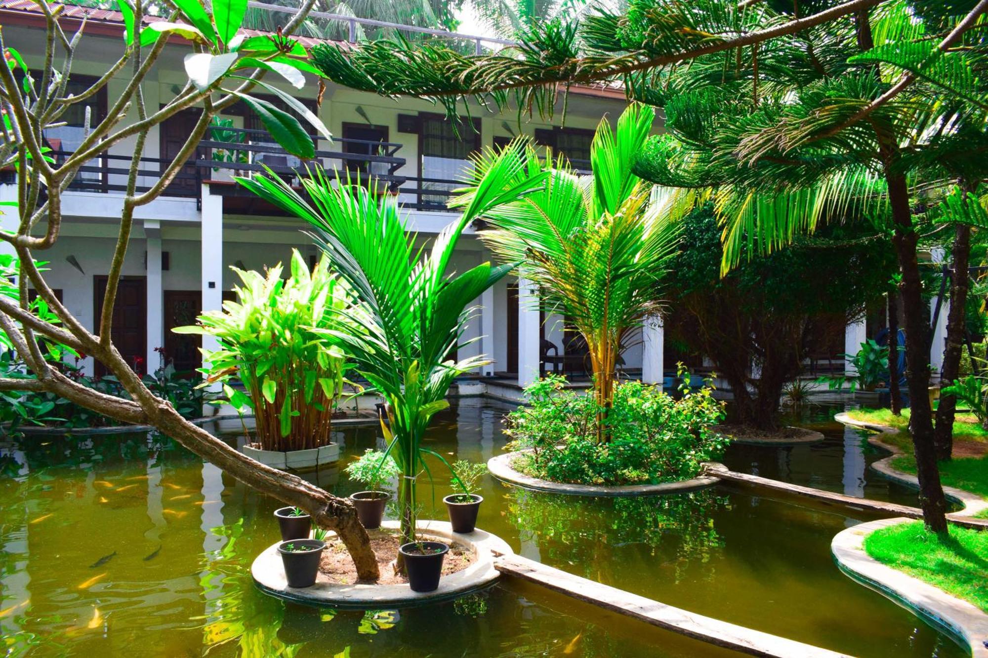 Hotel Green Garden Triquinimale Exterior foto